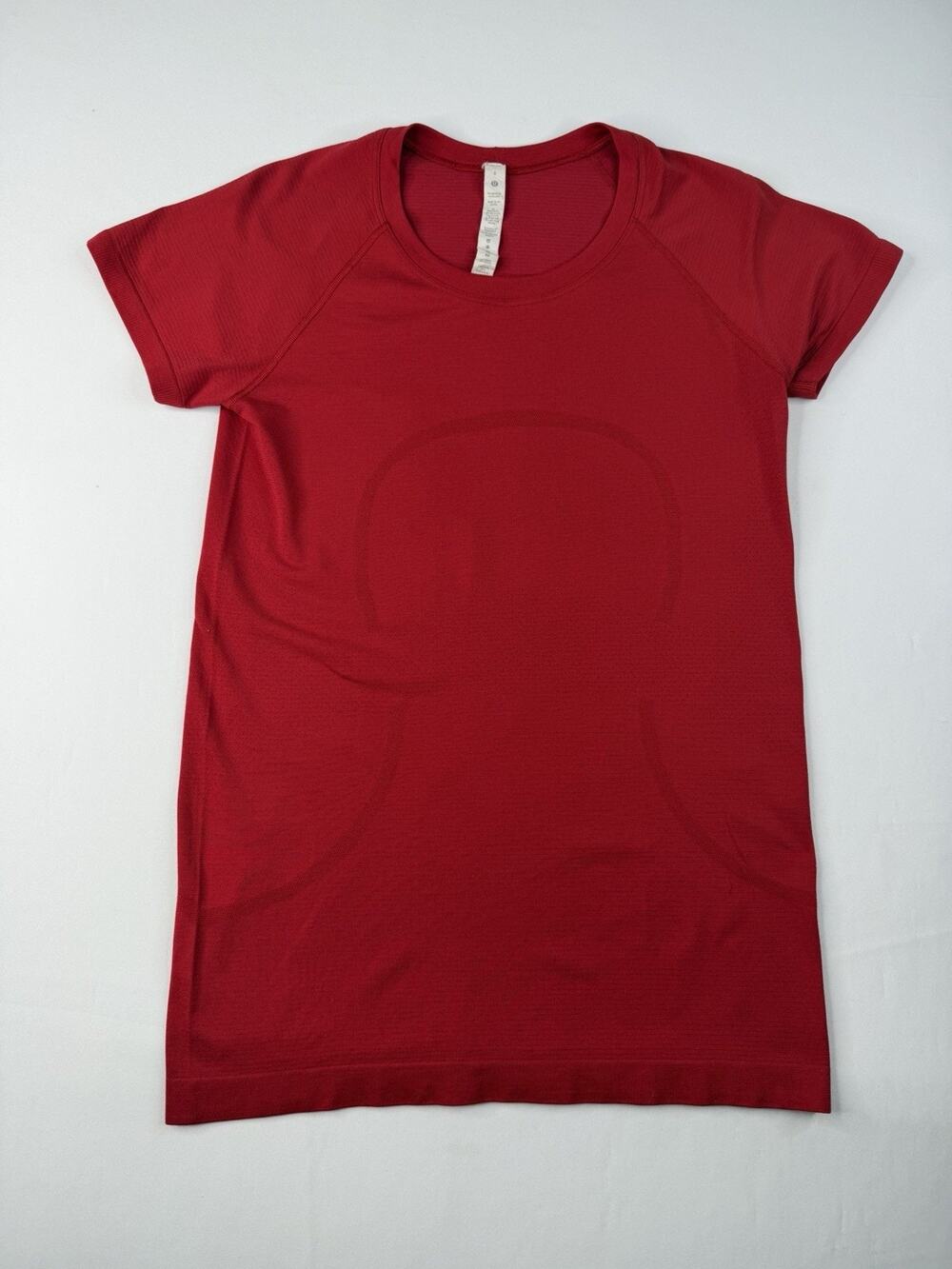 Lululemon Swiftly Tech Shirt Womens 8 Red Short Sleeve Seamless Athletic Running
